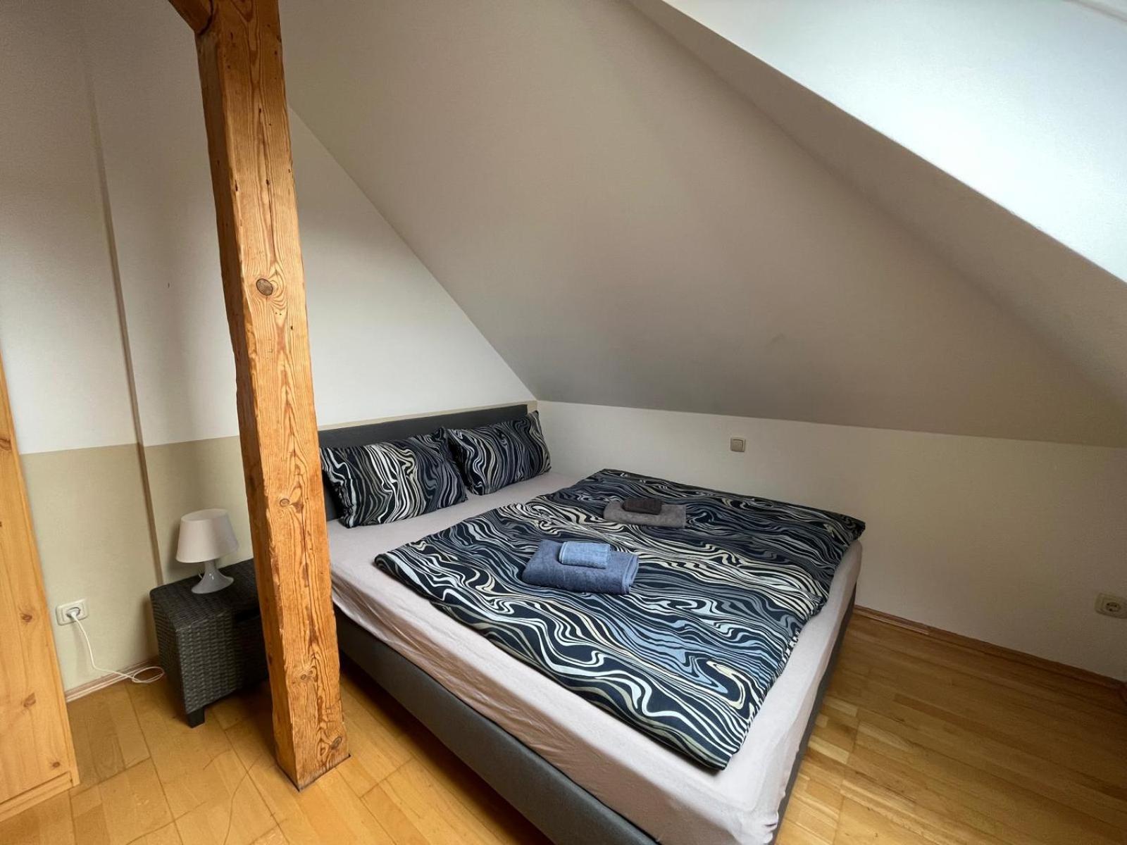 Doppelzimmer, Tv- Bad, Kuehlschrank- Parkplatz-17 Meine Luaran gambar