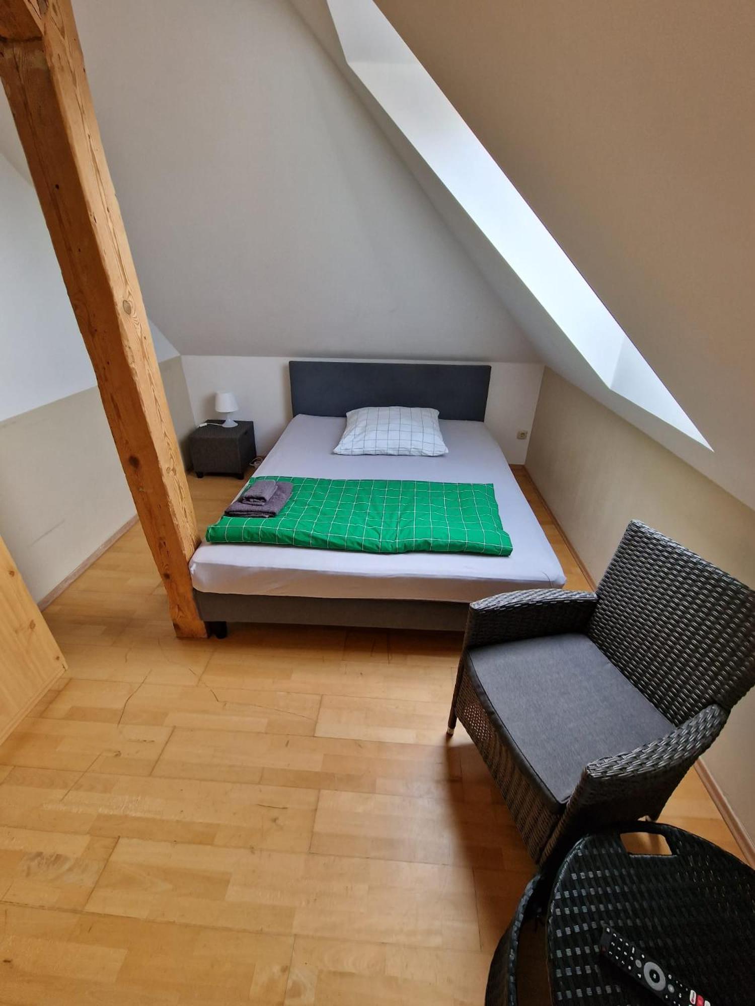 Doppelzimmer, Tv- Bad, Kuehlschrank- Parkplatz-17 Meine Luaran gambar
